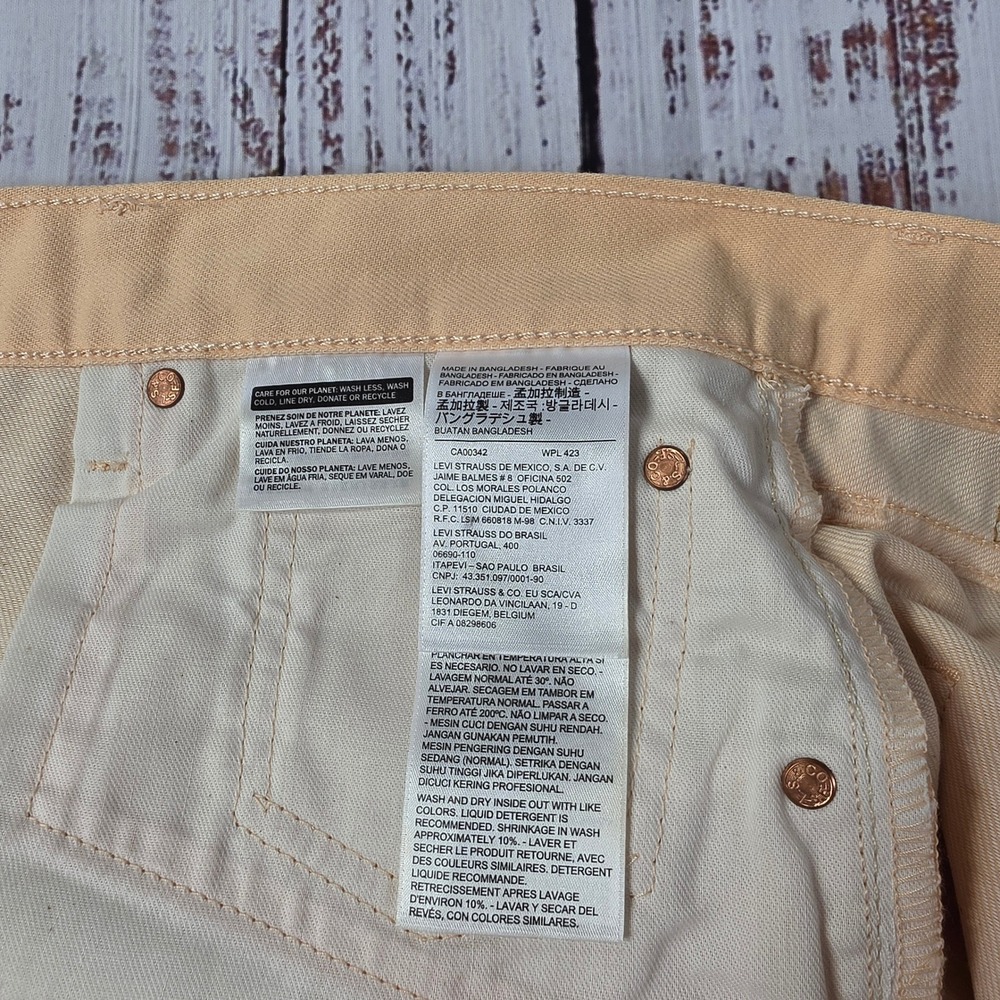 Levi's 501 Original Fit Jeans Mens 38x32 Peach NWOT Button Fly Straight Leg - Picture 4 of 9
